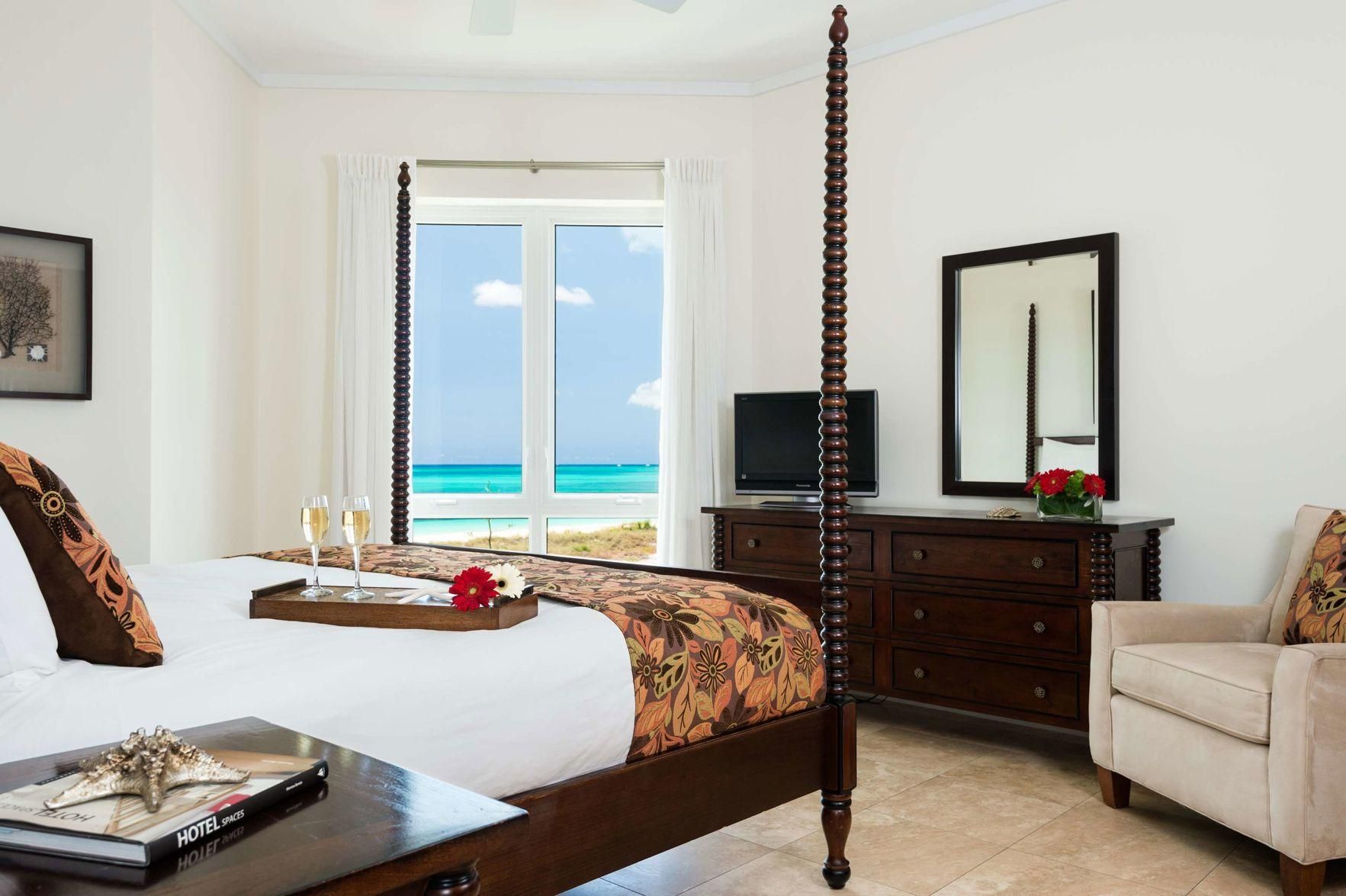 West Bay Club Luxury Two-Bedroom Suite - Oceanfront