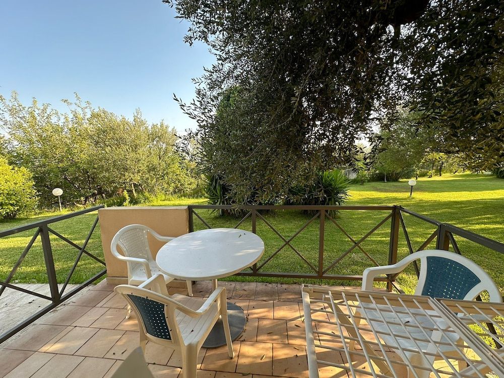 Hotel America Economy Triple Room, 1 Bedroom 4