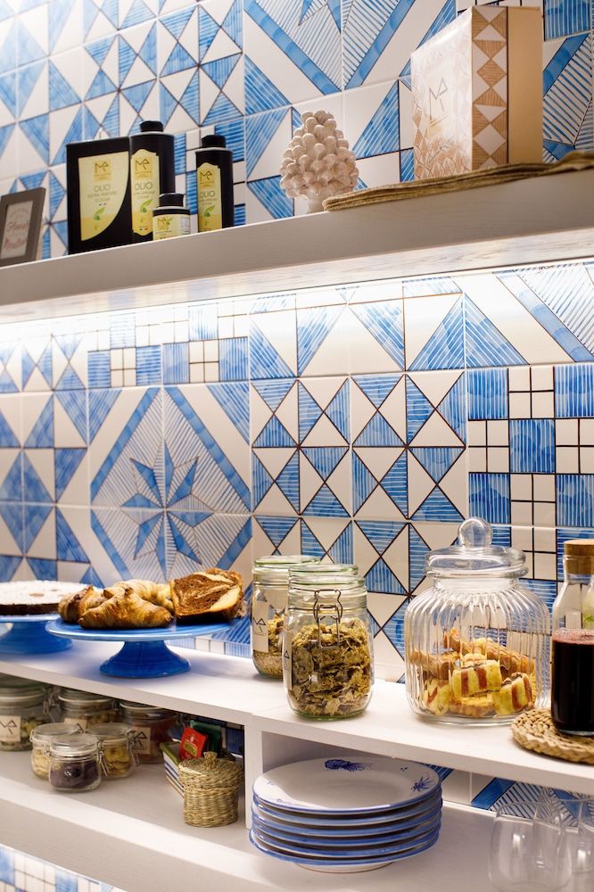 undefined Melrose Sorrento 6