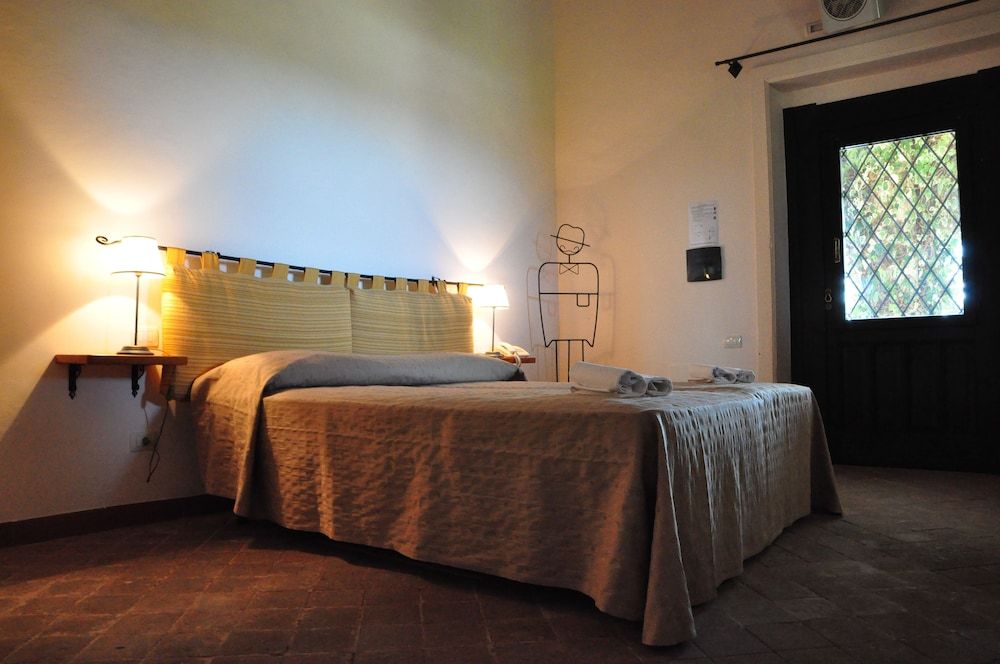 Classic Double or Twin Room, Private Bathroom