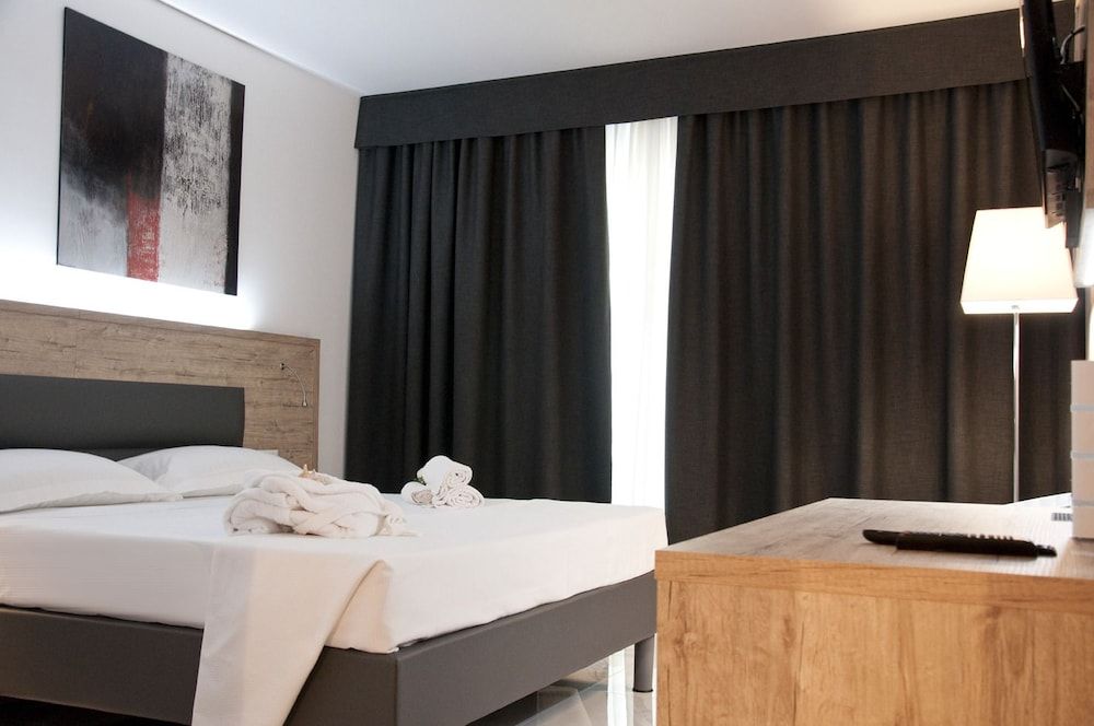 Deluxe Triple Room, Ensuite, Sea View