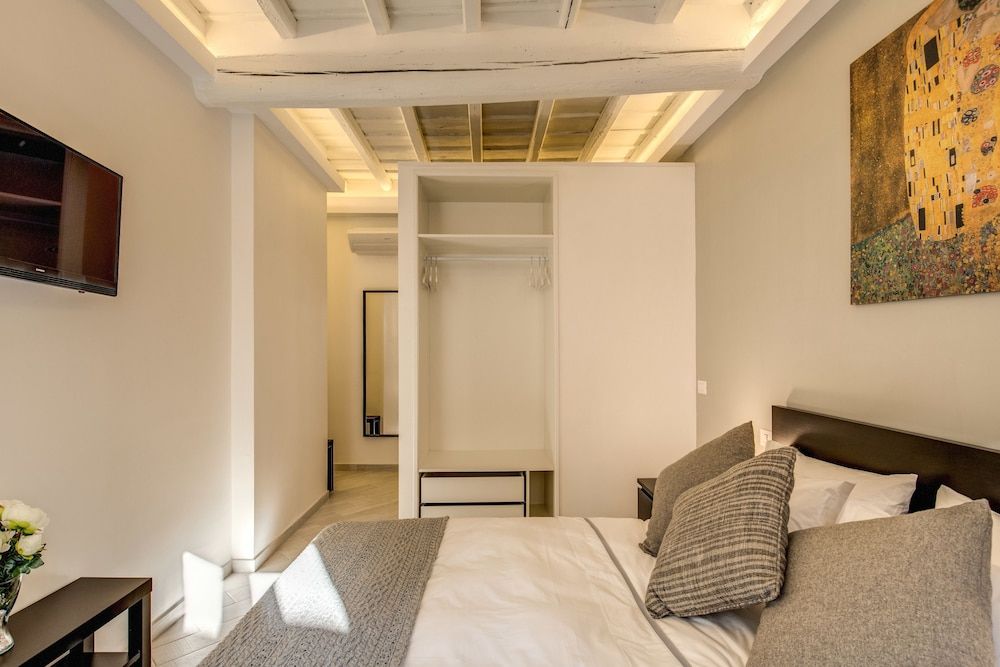 Residenza Costaguti Superior Double Room 8