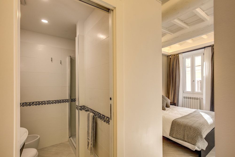Residenza Costaguti Superior Double Room 14
