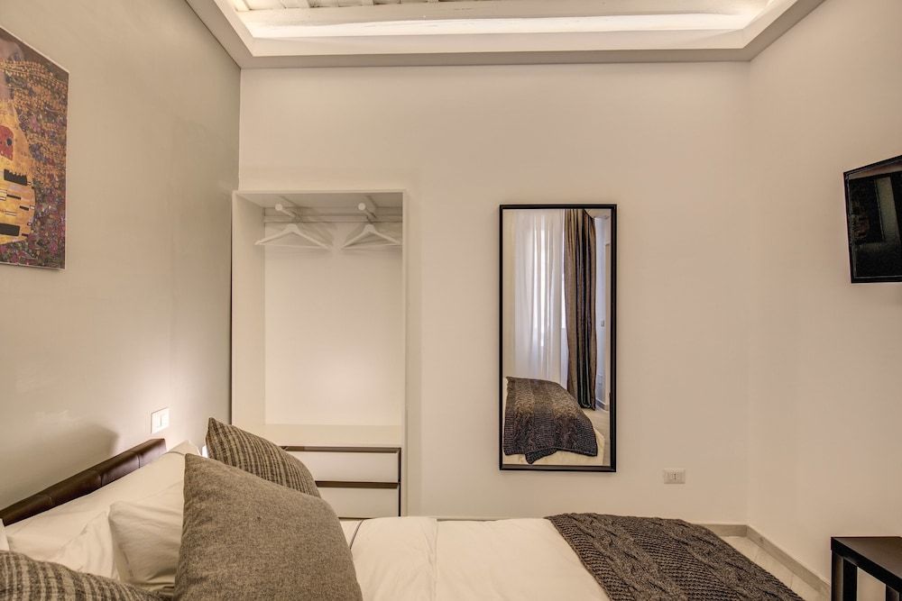 Residenza Costaguti Standard Double Room 13