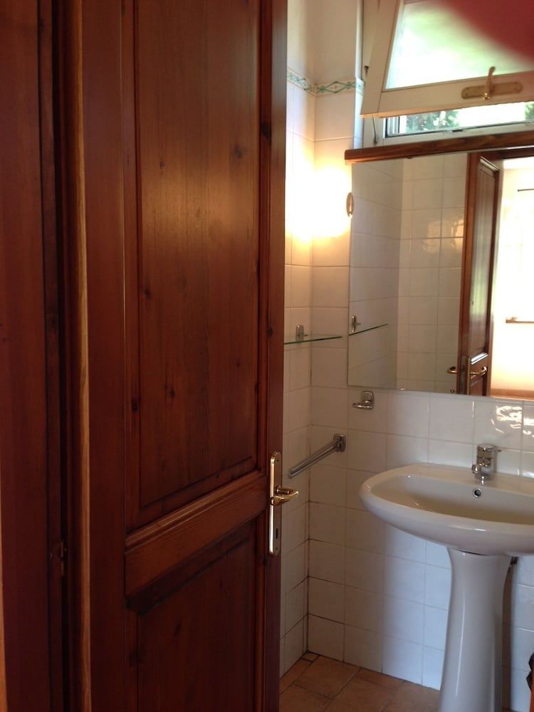 Apartment, 4 Bedrooms, Balcony
