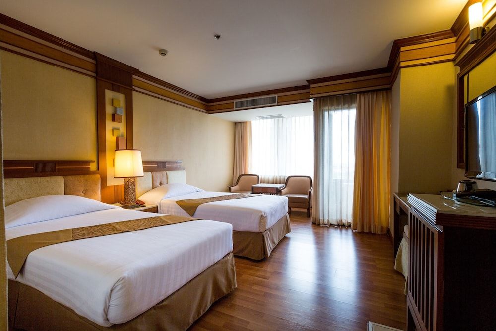 Asia Airport Hotel Executive Double or Twin Room 5
