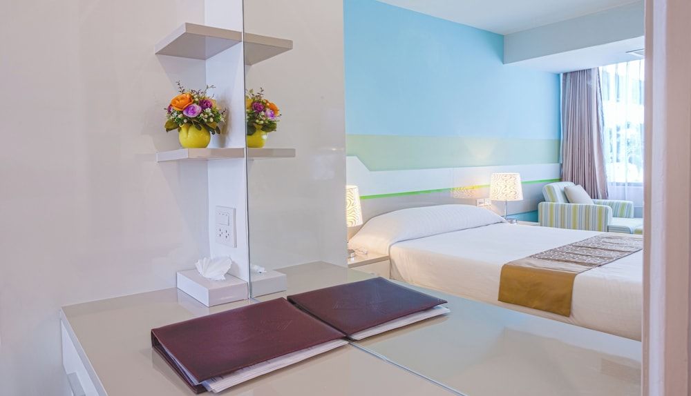 Asia Airport Hotel Studio 6