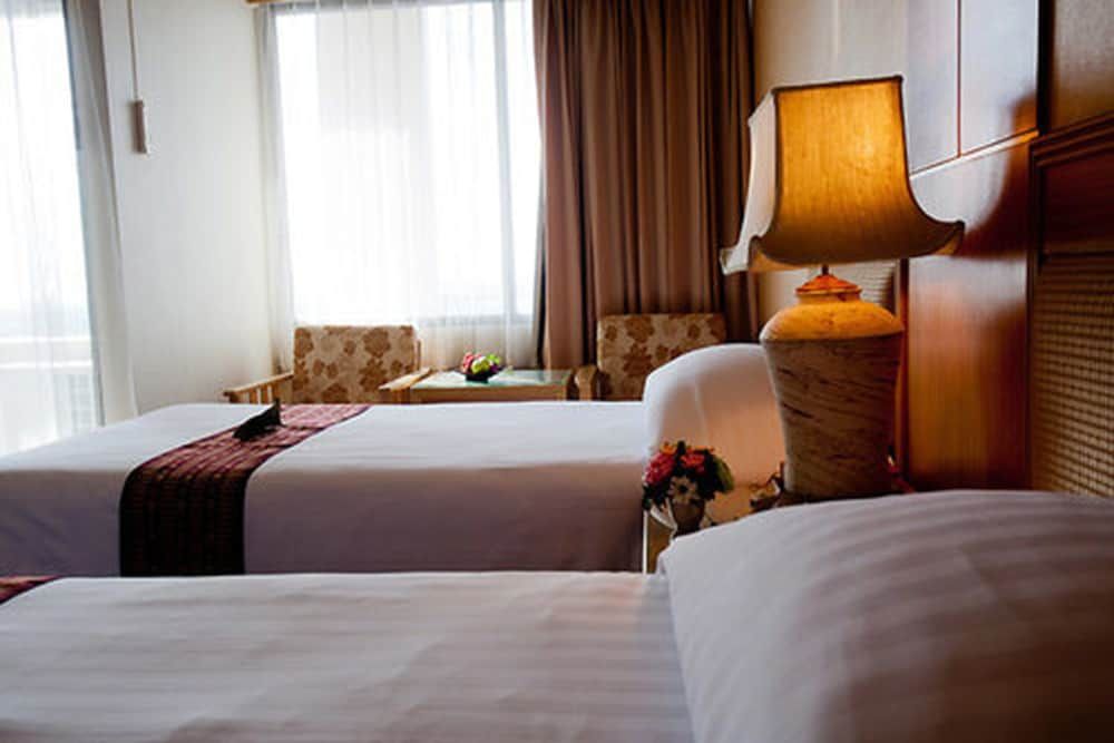 Asia Airport Hotel Executive Double or Twin Room 7