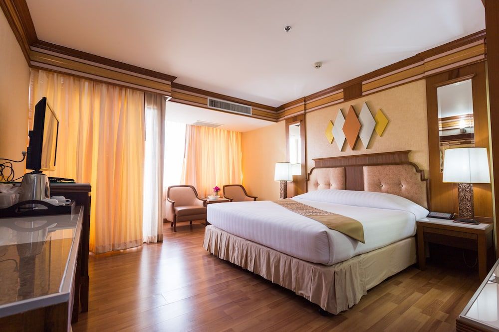 Asia Airport Hotel Executive Double or Twin Room 3