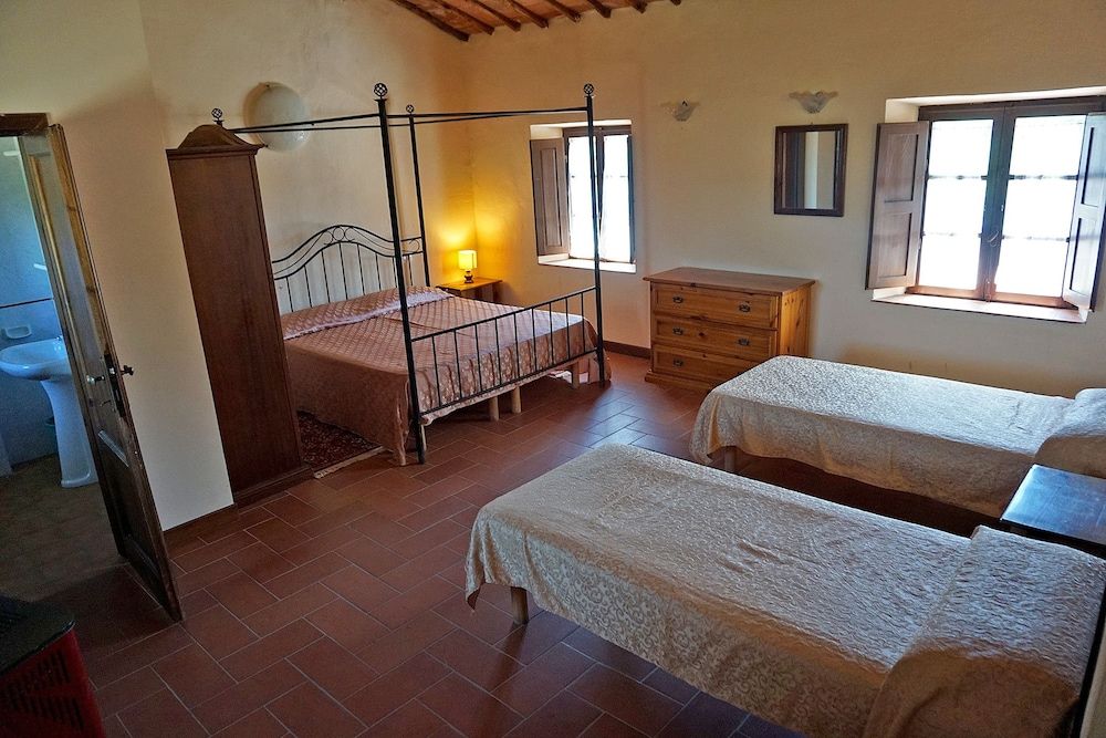Standard Apartment, 1 Bedroom, Kitchenette, Pool View
