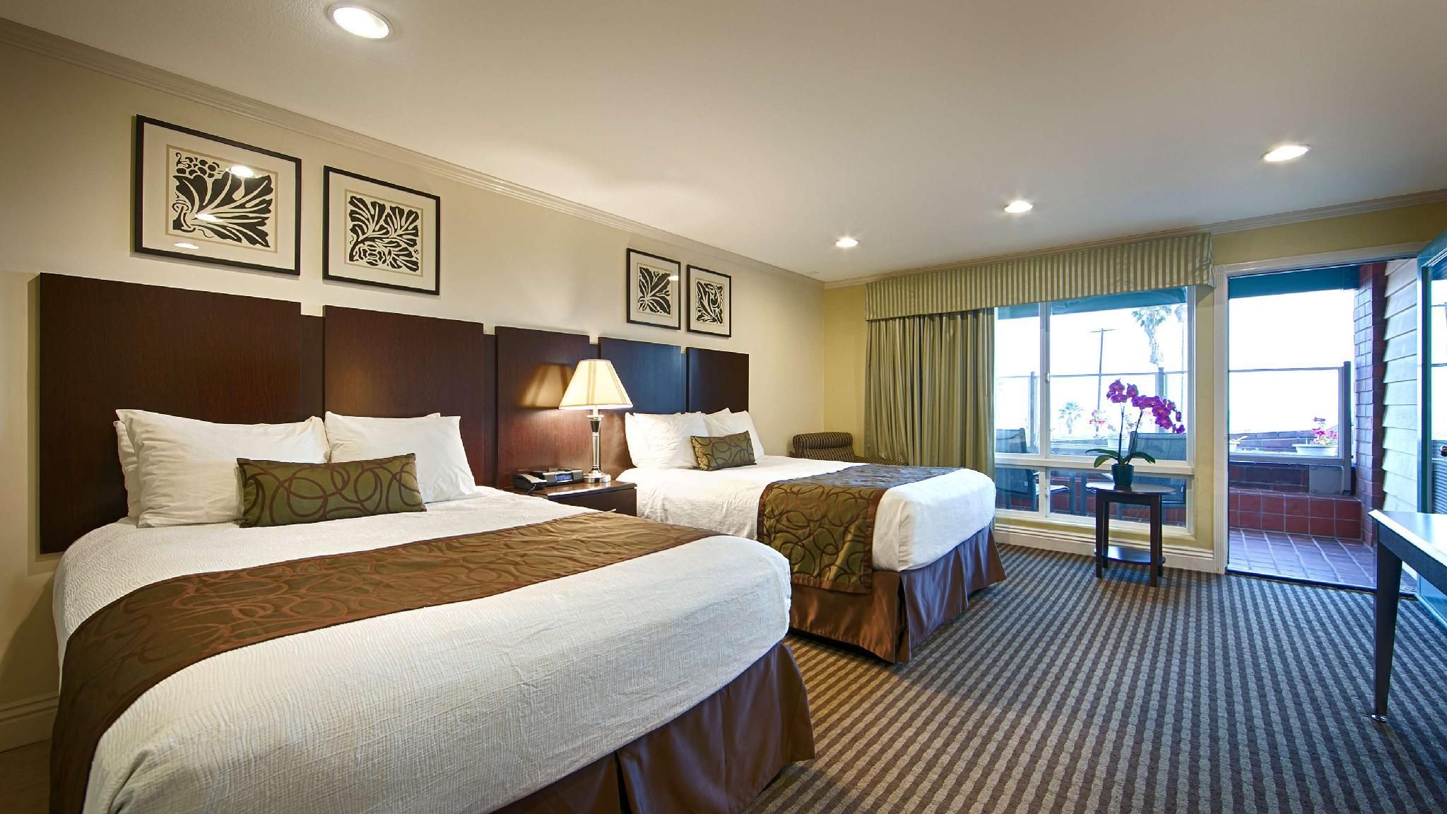 Best Western Plus Dana Point Inn-by-the-Sea 2 Queen Beds, Nonsmoking, Ocean View, Balcony 2