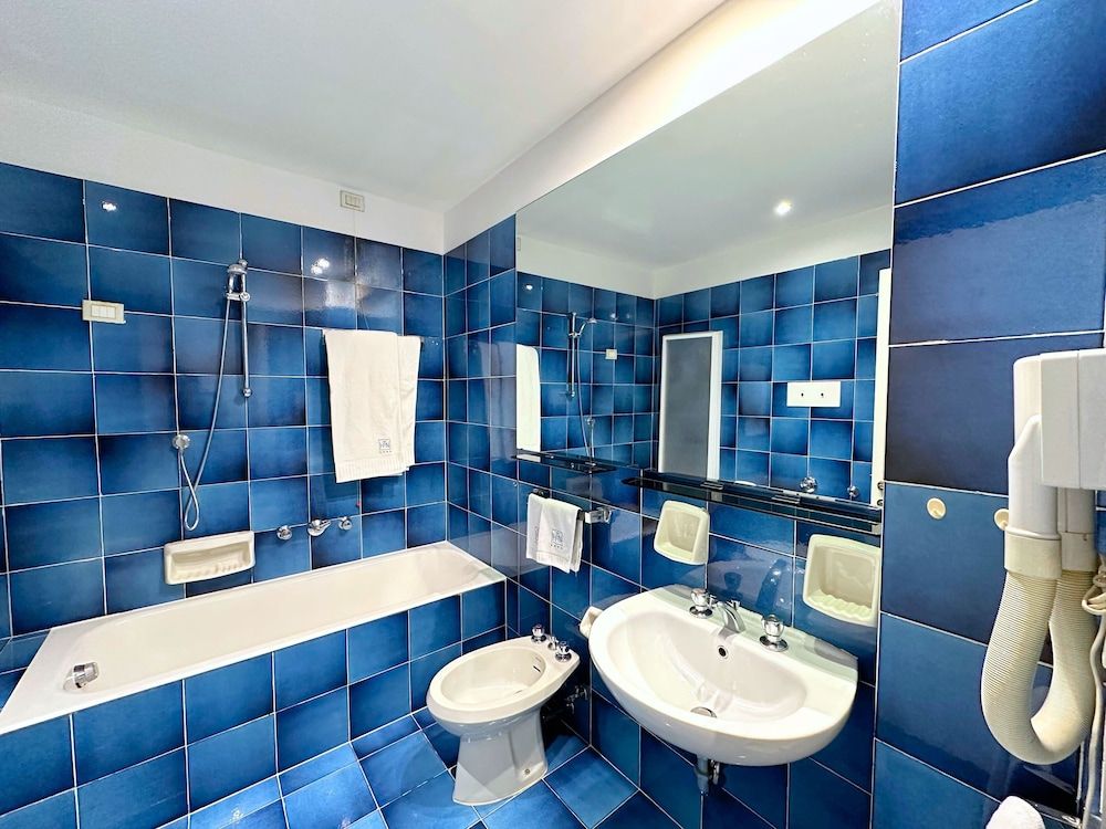 Terme delle Nazioni Business Double Room 5