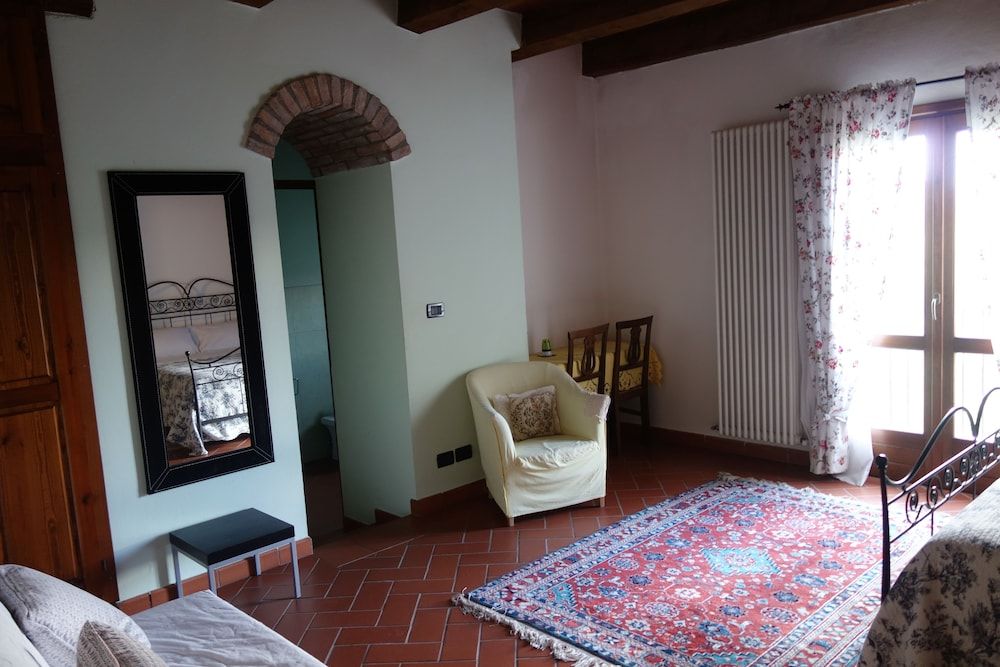 Bed and breakfast Monte Bibele Comfort Suite, Hill View 5