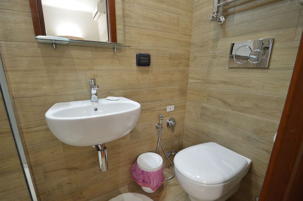 B&B Studio 162 Comfort Triple Room, 1 Bedroom, Ensuite 4