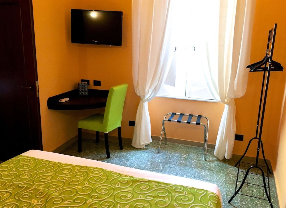 Residenza Viviani Comfort Quadruple Room, 2 Bedrooms, Connecting Rooms 13