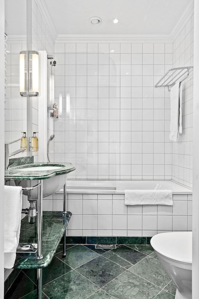 Elite Hotel Knaust Double Small Standard Room 3