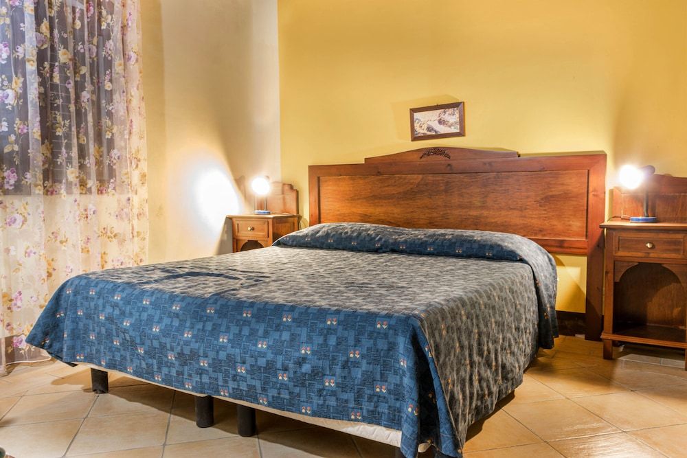 Torre Tabia Family Quadruple Room 6