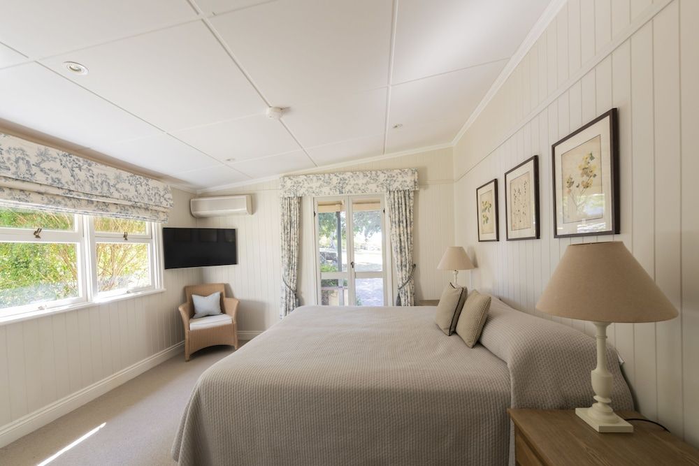 Spicers Hidden Vale Accessible King Room 3