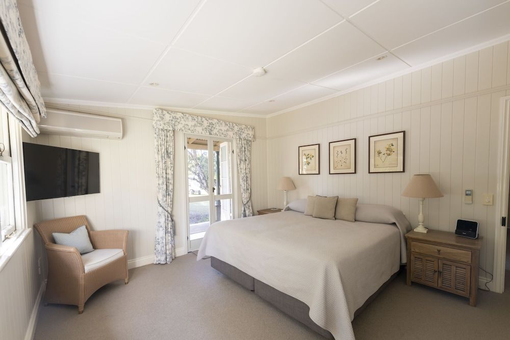 Spicers Hidden Vale Accessible King Room 2