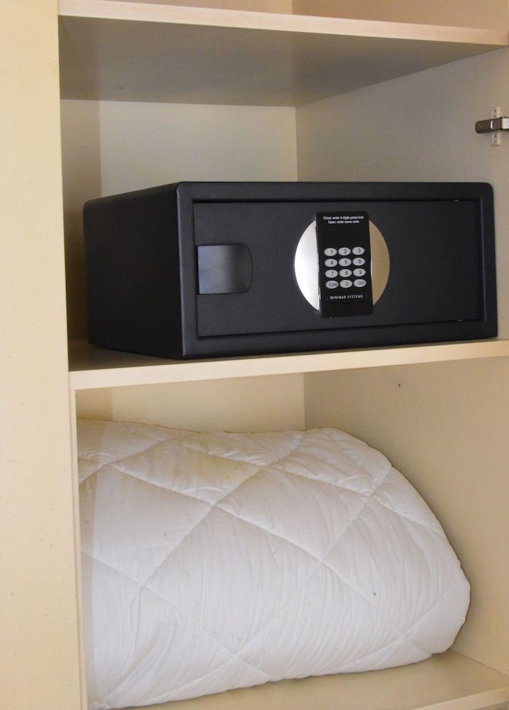 Sure Hotel by Best Western Gemenos en Provence Comfort Room, 1 Queen Bed, Non Smoking, Terrace 7