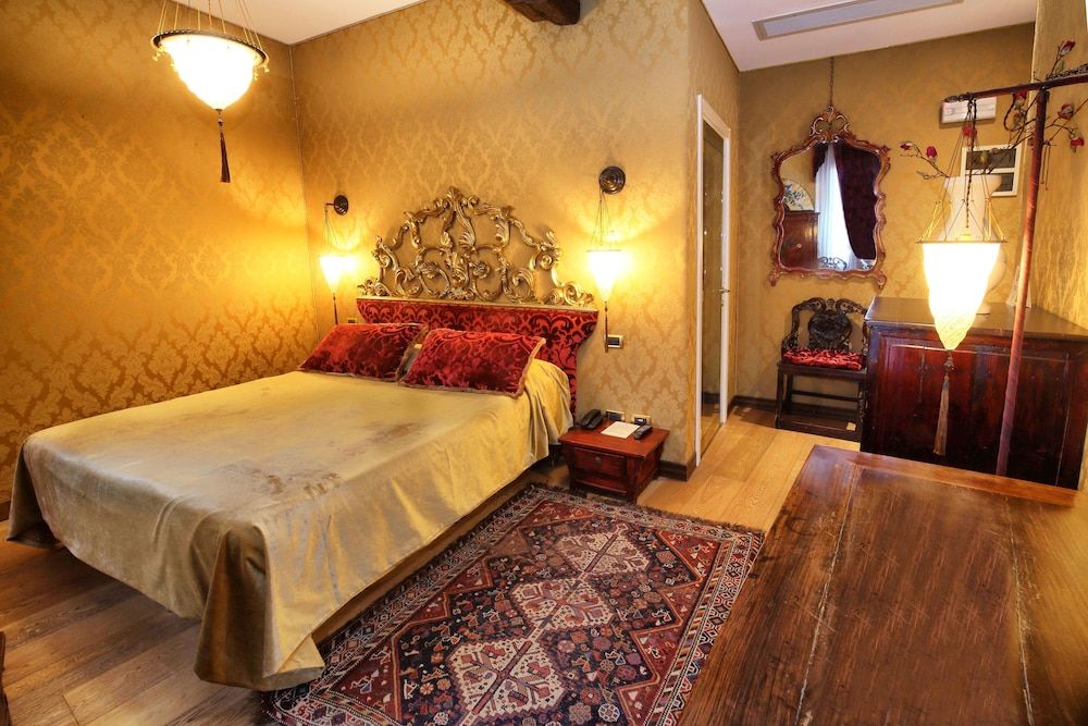 Ca' Pagan Superior Double Room 2