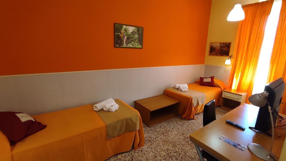 Abacus Basic Triple Room, 3 Twin Beds 2