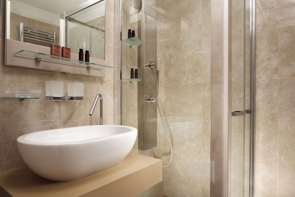 Magica Luna Boutique Hotel Roma Superior Double Room, City View 3