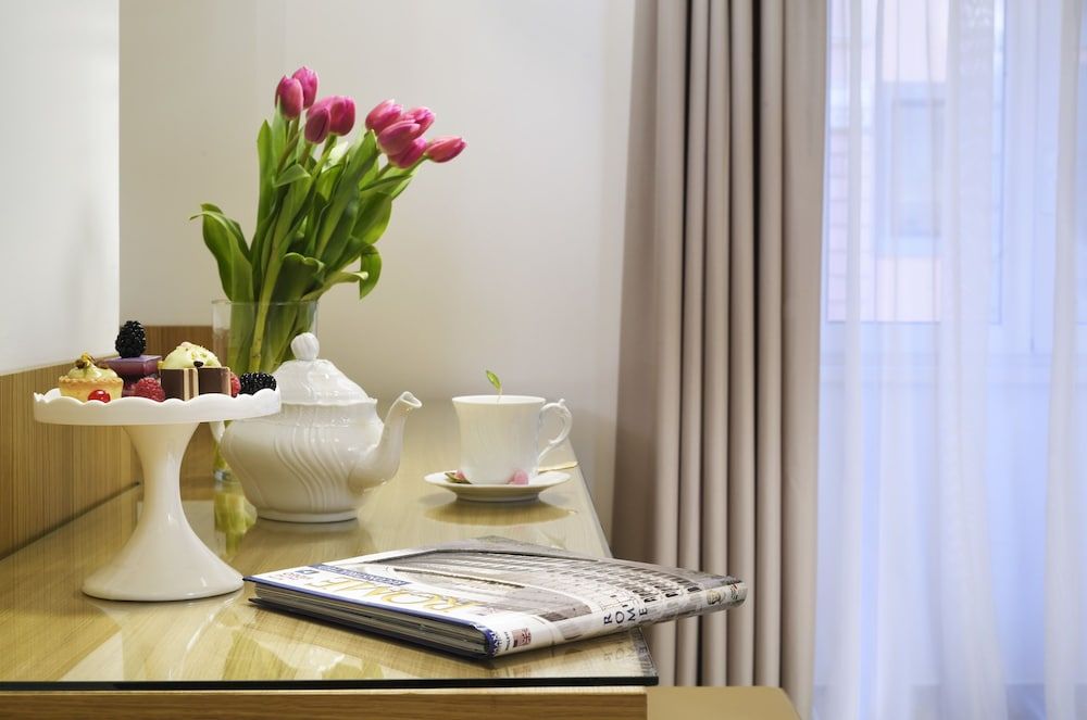 Magica Luna Boutique Hotel Roma Superior Double Room, City View 4