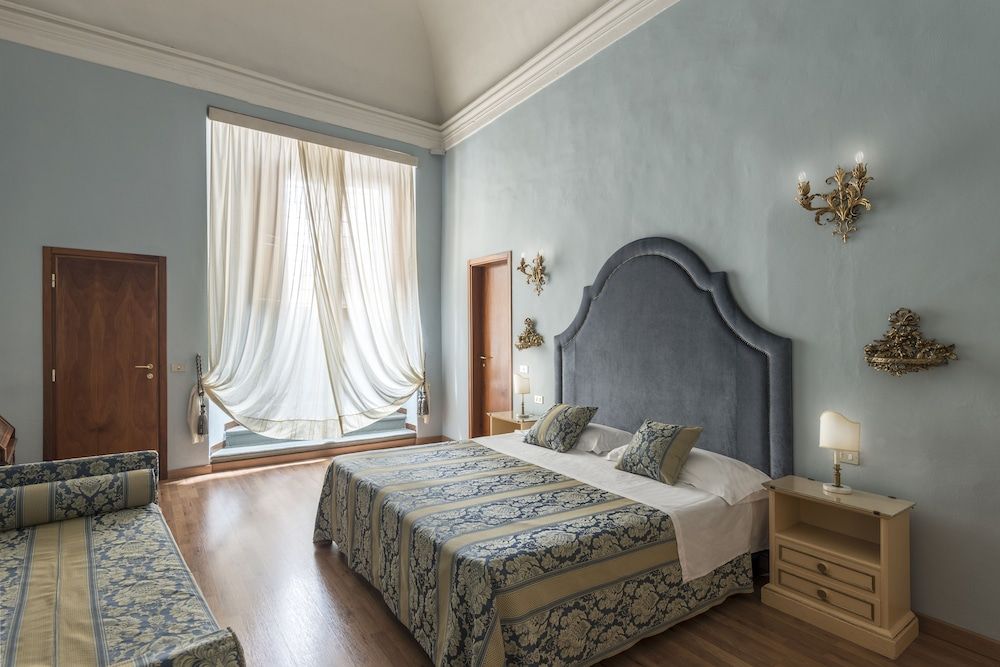 undefined Hotel Palazzo dal Borgo 3