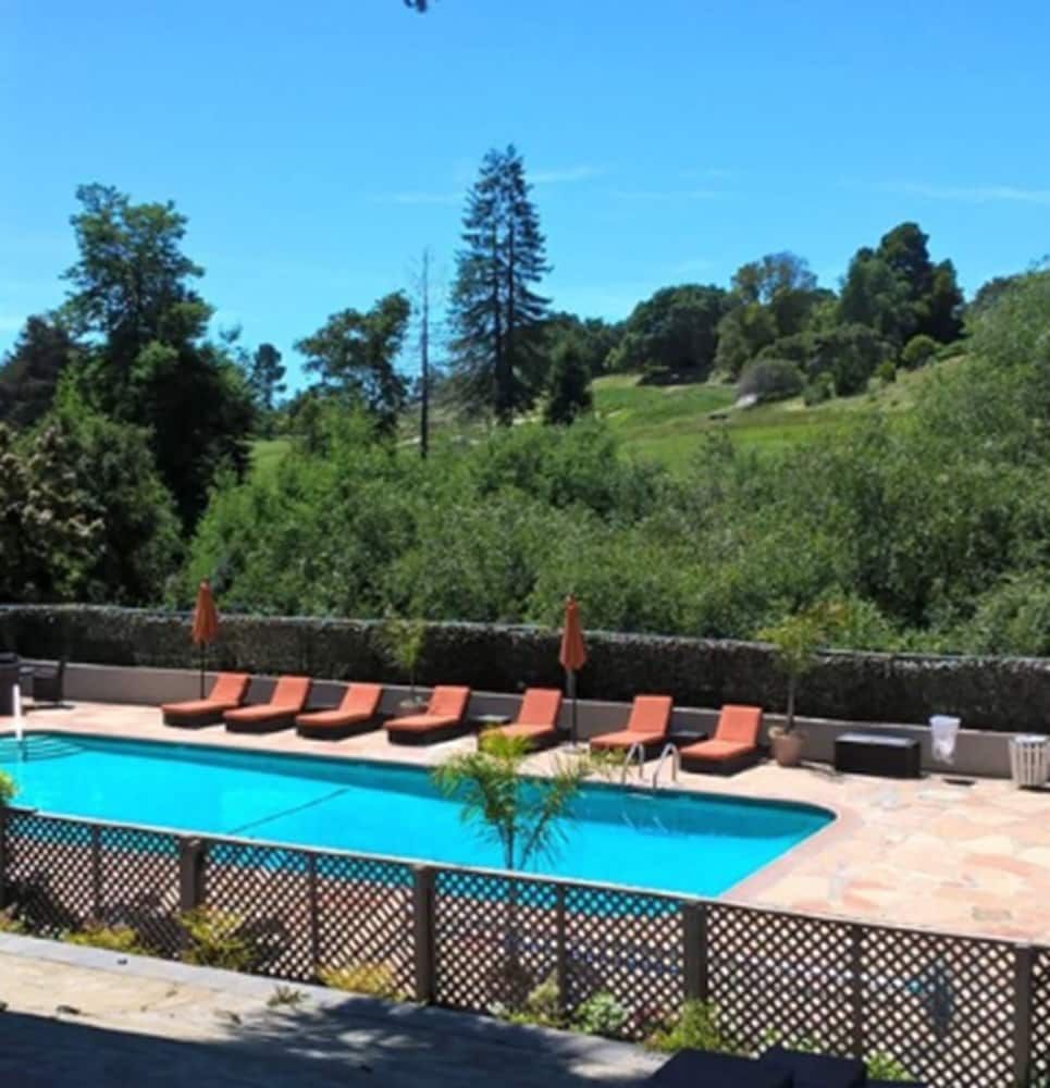 undefined Inn At Pasatiempo 7