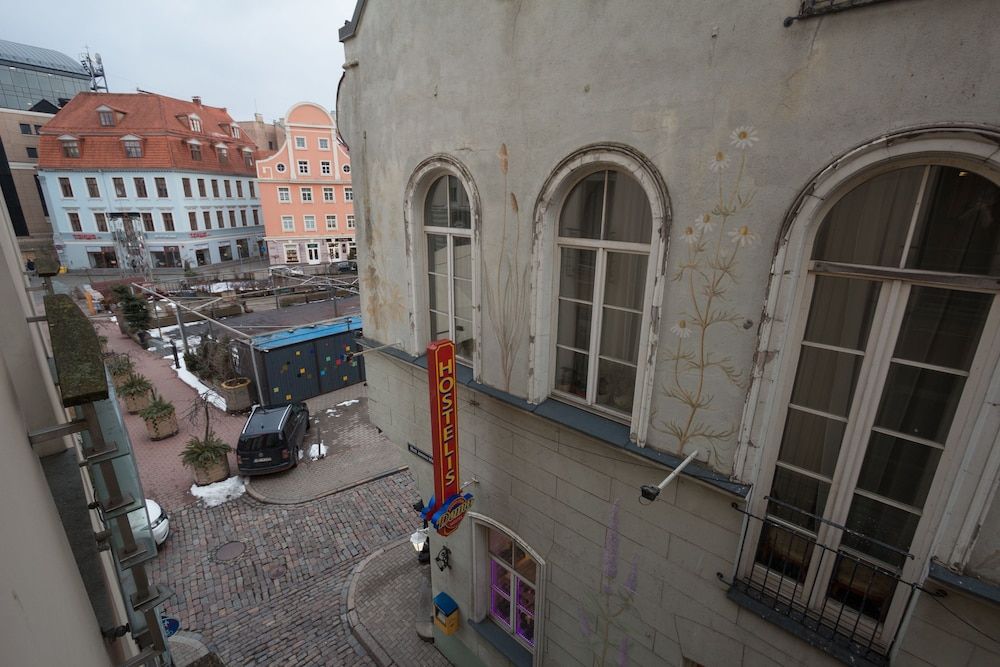 Royal Square Hotel & Suites Classic Single Room 4
