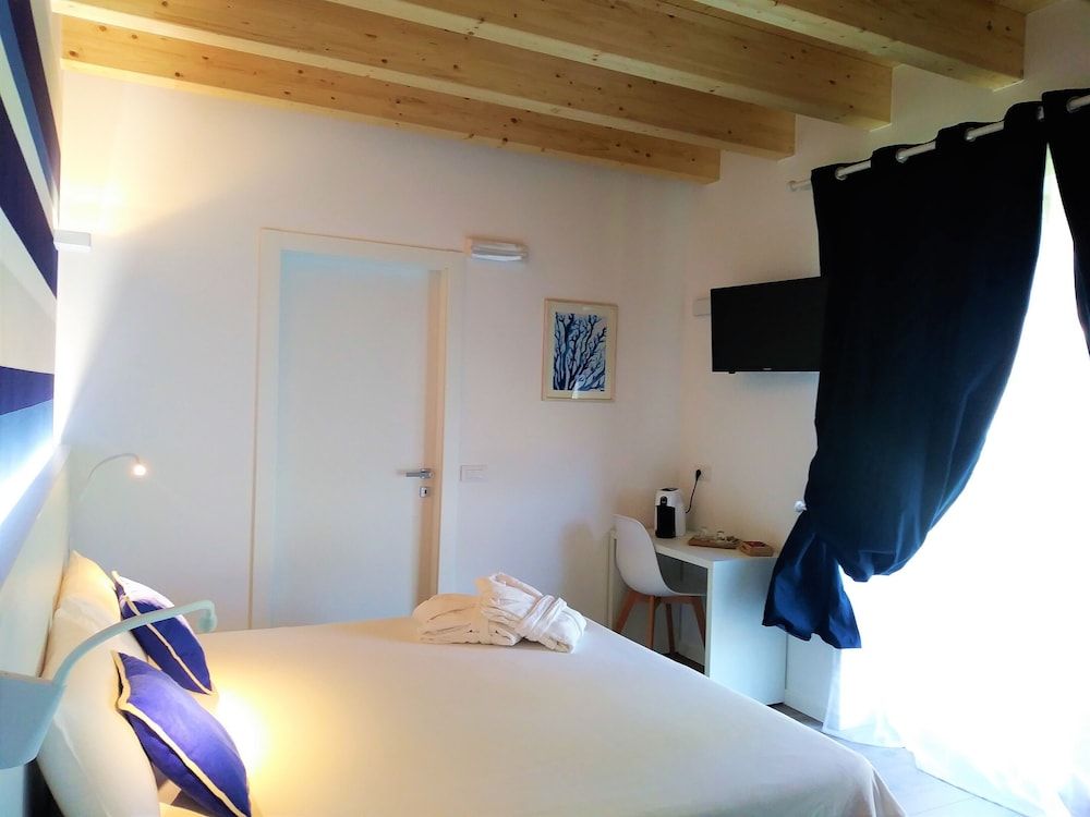 Stella del Garda Superior Triple Room 7