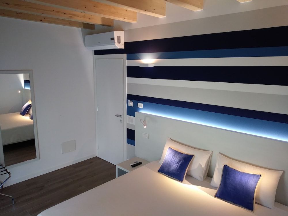 Stella del Garda Superior Triple Room 4