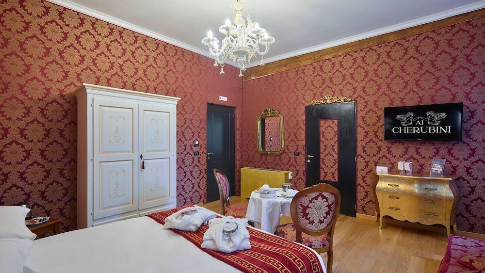 Ai Cherubini Superior Double Room 4