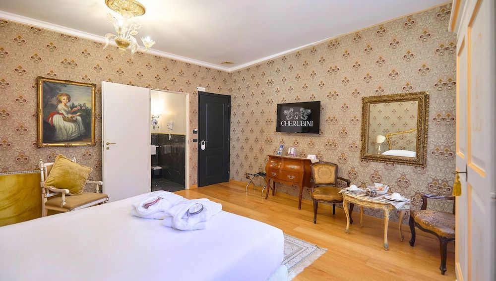 Ai Cherubini Superior Double Room 3
