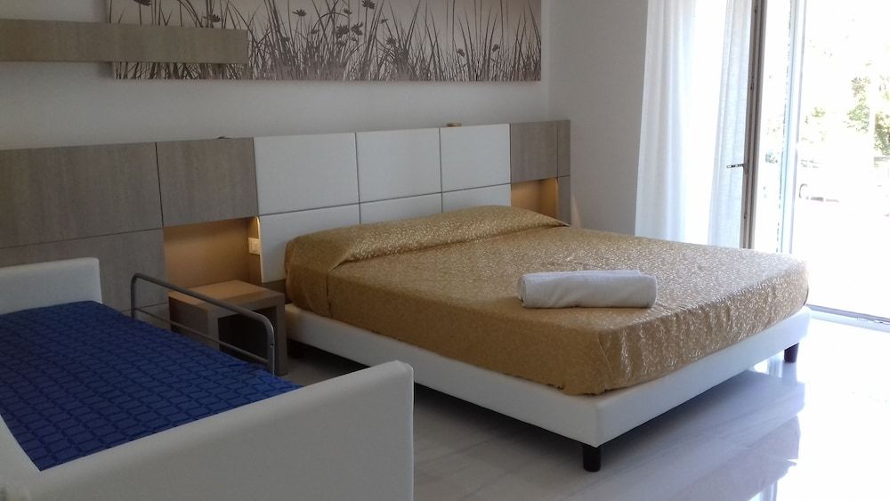 La Terrazza Sul Mare Junior Suite, 1 Bedroom, Sea View 6