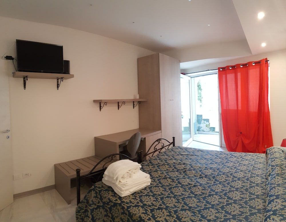 La Terrazza Sul Mare Double Room, 1 Bedroom 7