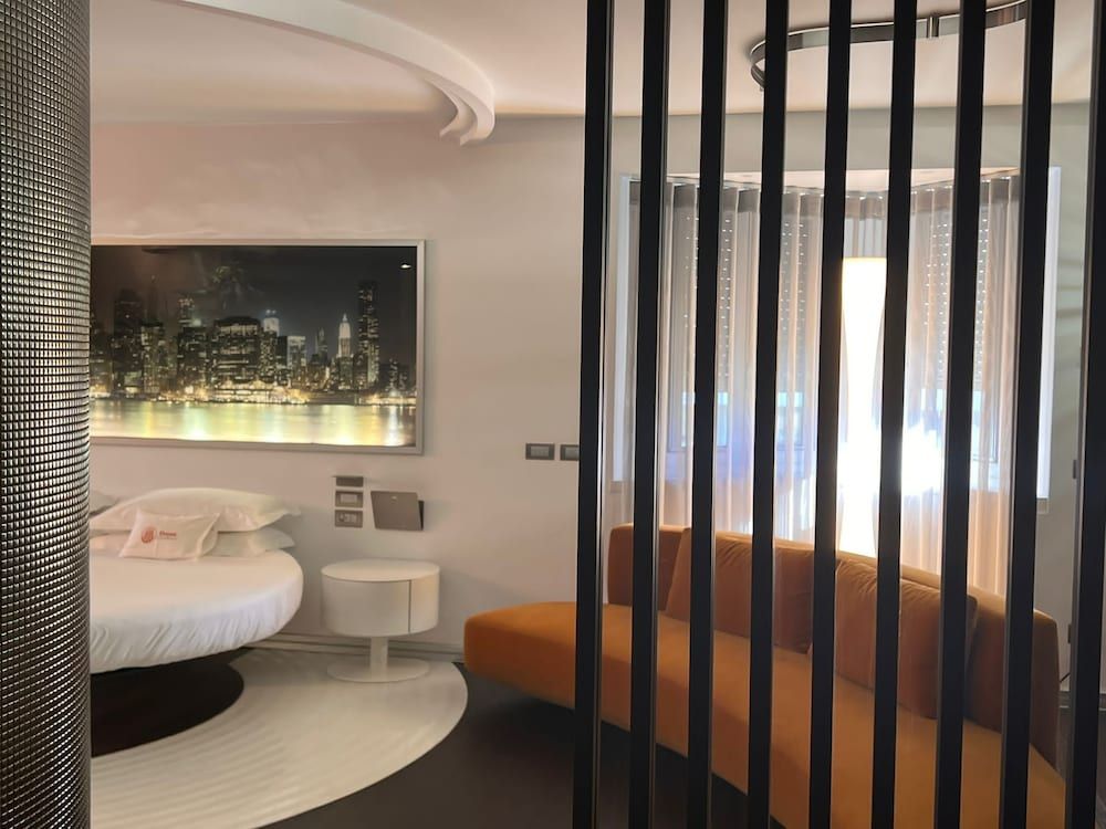 Domus Grand Hotel Luxury Suite 2
