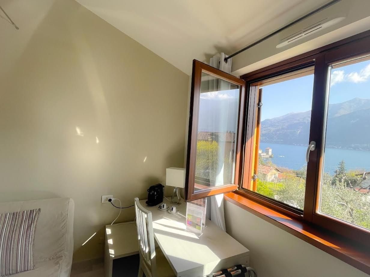 Suite with Lake View