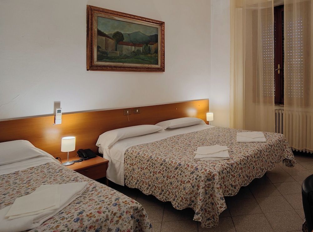 Hotel Albergo Italia Triple Room