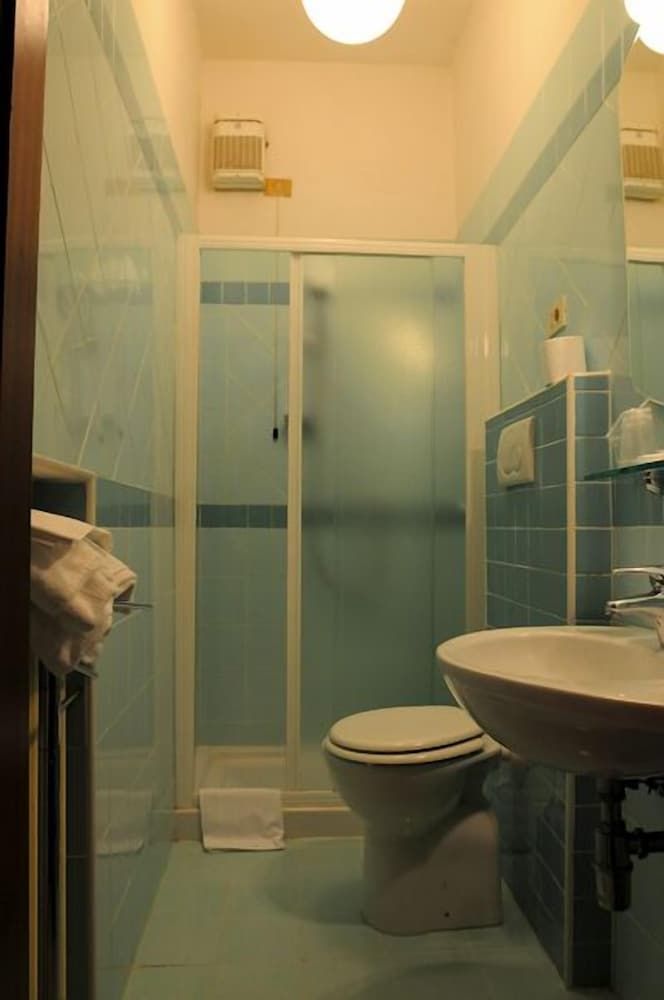 Hotel Albergo Italia Double or Twin Room 9