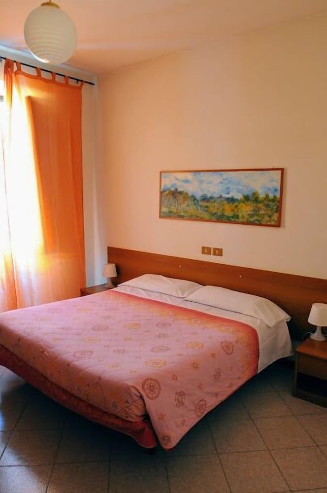 Hotel Albergo Italia Double or Twin Room 3