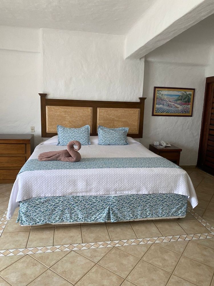 Honeymoon Room, 1 King Bed, Ocean View