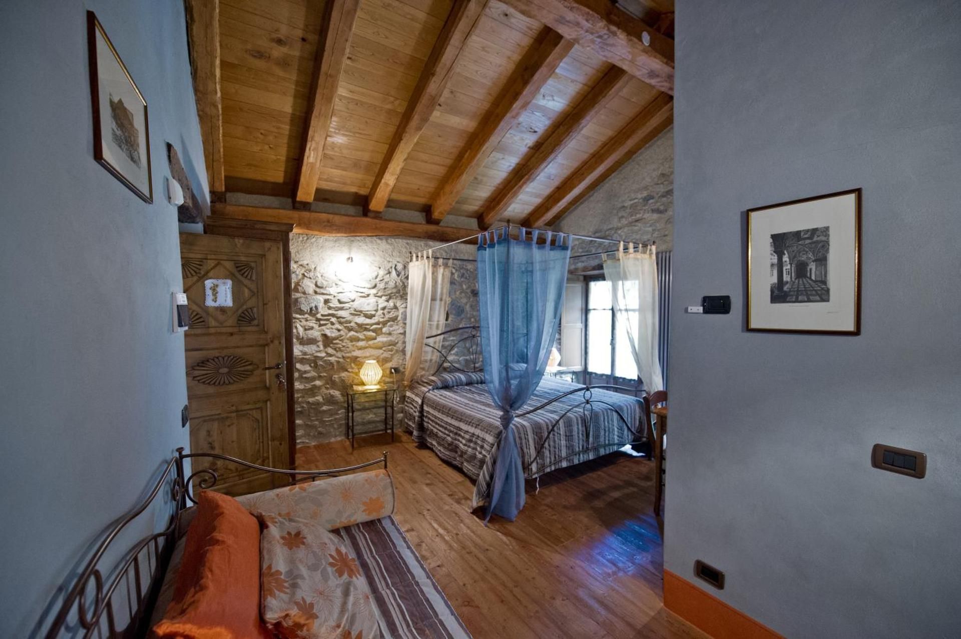Suite with Garden View