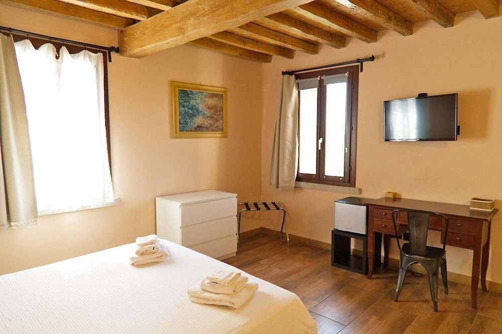 Antico Casale Caroli Panoramic Double Room, Garden View 4
