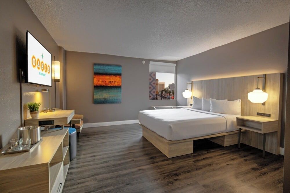 undefined Oasis at Gold Spike 9
