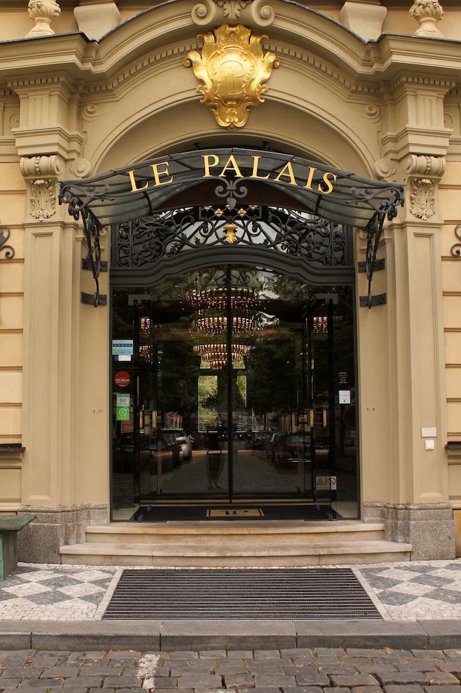undefined Le Palais Art Hotel Prague 6