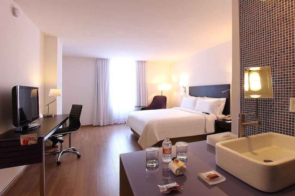 Fiesta Inn Express Naucalpan Superior Room 2 Doubles 2