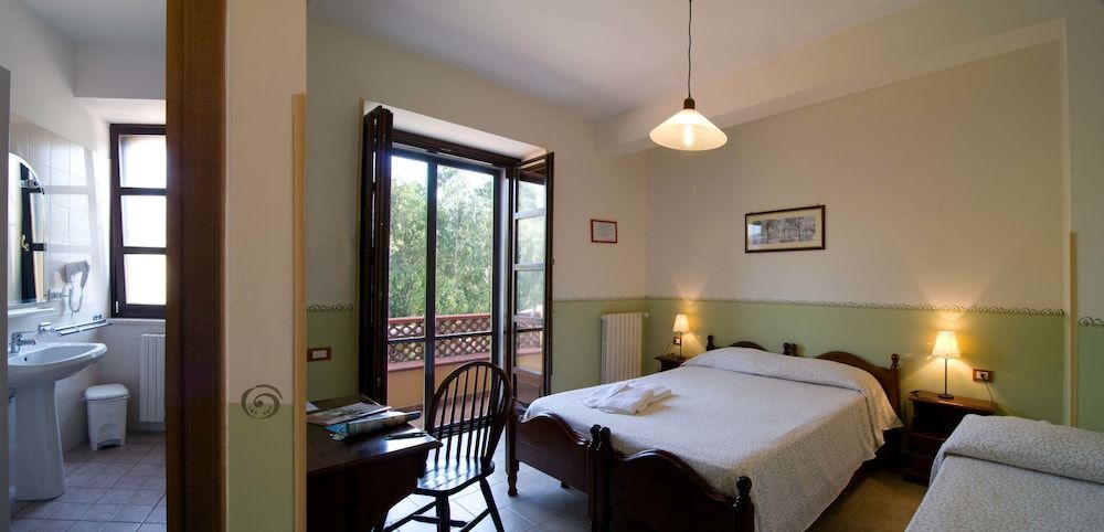 Comfort Triple Room