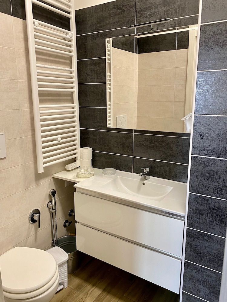 BeB Caruso Economy Double Room 4